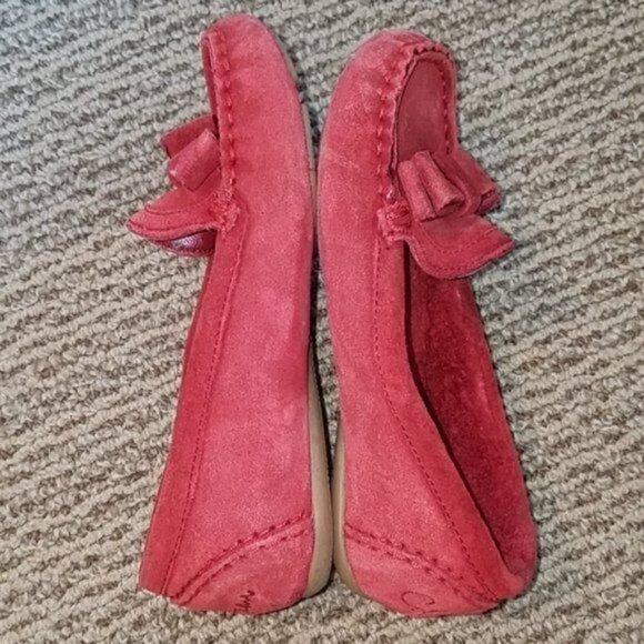 Red Shoes Cole Haan Loafers SLIPPERS Suede House Shoes Kids Size 10 YOUTH - Picture 5 of 12